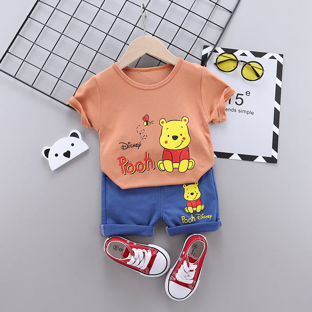 Cute Cartton Winnie the Pooh T-Shirt + Shorts