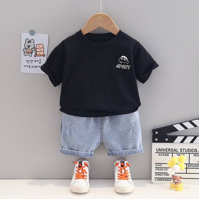Cute Crayon Shinchan Print T-Shirt + Denim Shorts