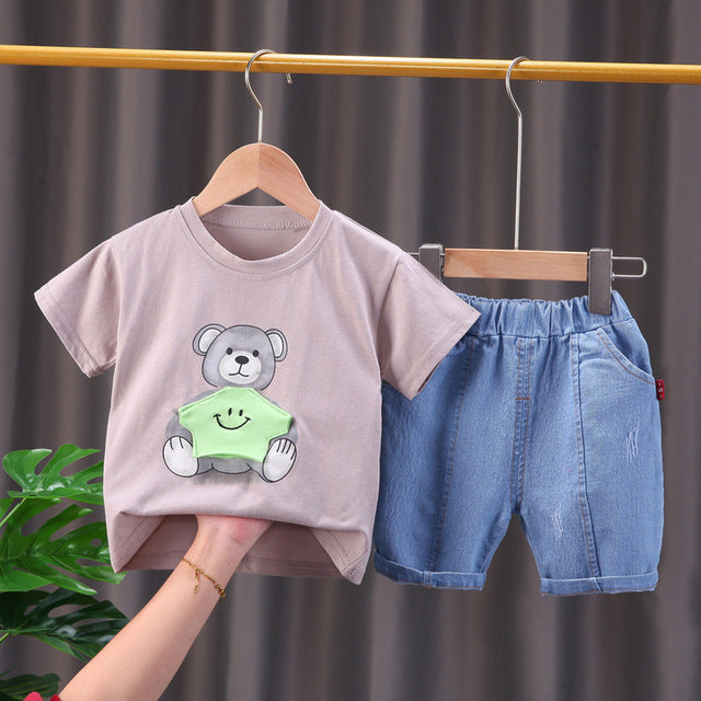 Quiet Cartoon Bear T-Shirt +Denim Shorts